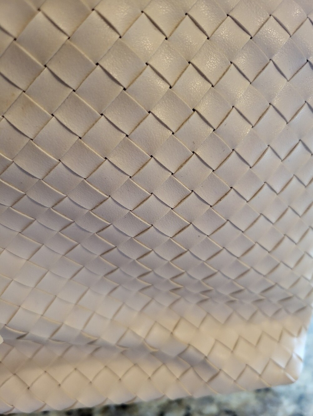 Bueno 10x7 White Cream Woven Faux Leather Shoulder Bag with Gold Chain Strap - Picture 3 of 13